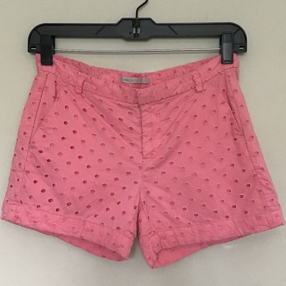 GAP Pink Size:00 Eyelet Cotton Shorts with 4 working POCKETS!!! - Picture 1 of 5